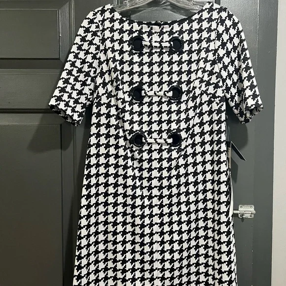 Lord Taylor Dresses Adrianna Papell Chic Black And White